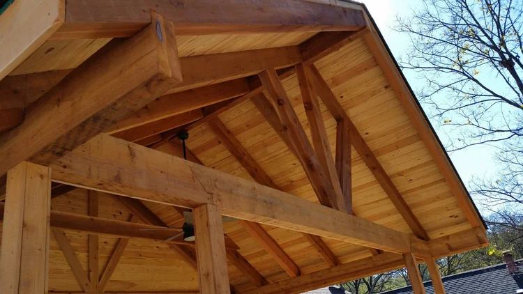 Deck Maintenance Tips for Alabama Homeowners